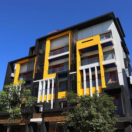 花蓮亮君經典民宿1館加2館民宿-東大門夜市-電梯包棟bright King Homestay Hualien Eksteriør bilde