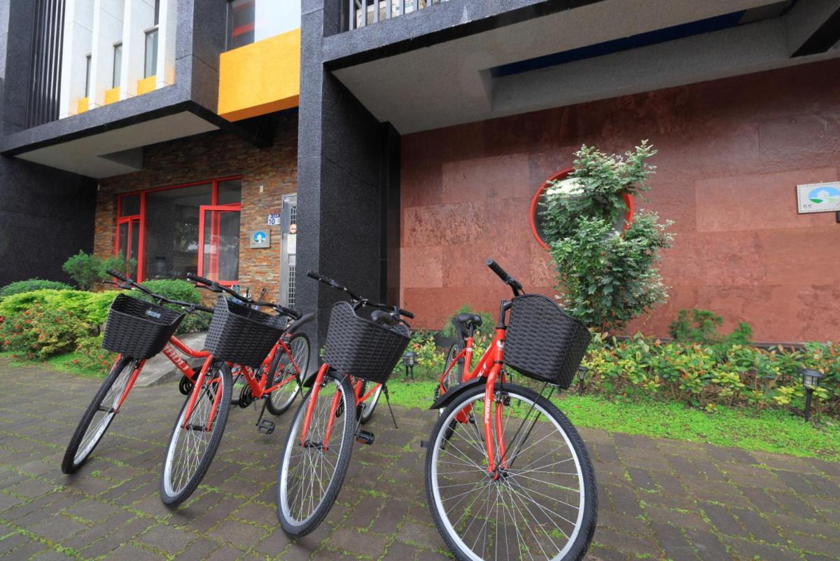 花蓮亮君經典民宿1館加2館民宿-東大門夜市-電梯包棟bright King Homestay Hualien Eksteriør bilde