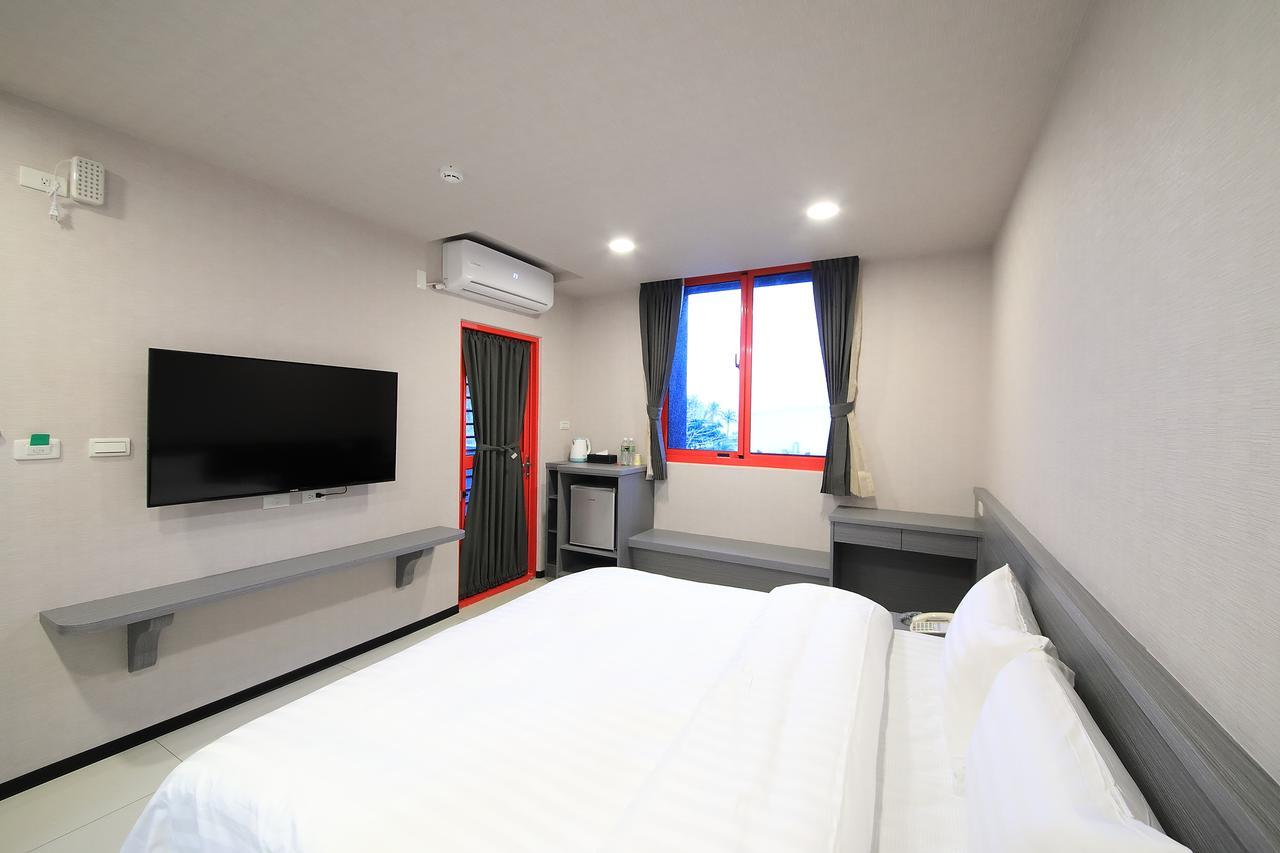 花蓮亮君經典民宿1館加2館民宿-東大門夜市-電梯包棟bright King Homestay Hualien Eksteriør bilde